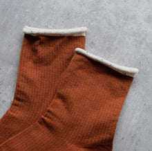 Roll Up Confetti Casual Socks - Rust