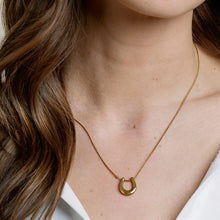 Horseshoe Necklace - Gold