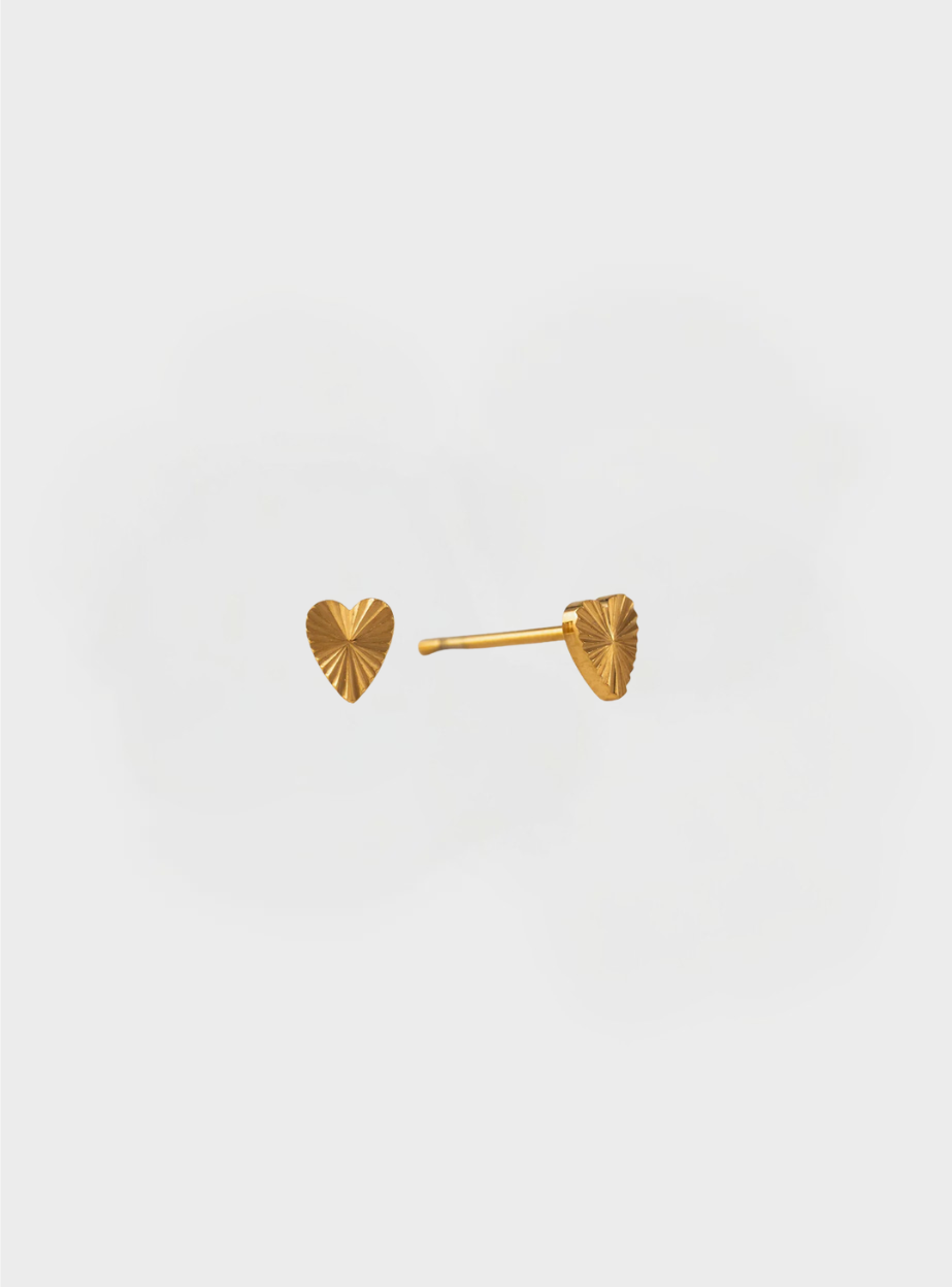 Fluted Heart Stud Earrings - Gold