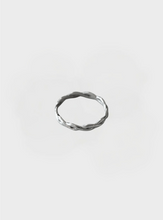 Crisscross Ring - Silver