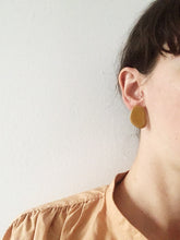 Isle Stud Earrings - Mustard