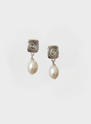 Zolo Spiral Pearl Studs Earrings - Silver