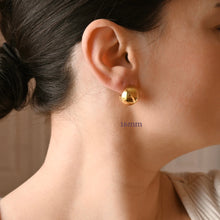 Dome Studs Earrings - Gold (16mm or 20mm)