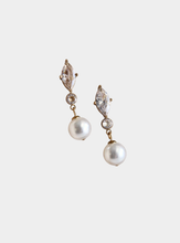 Noelle Pearl Drop Earrings - Gold