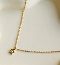 Cora Necklace - Gold