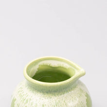 Green Gloss White Drip Pourer