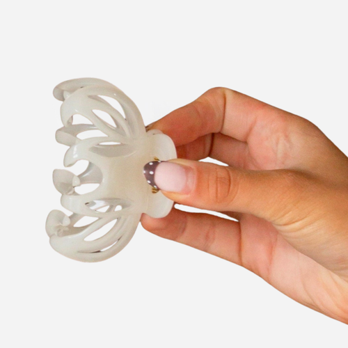Octopus Claw Clip - Milk