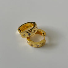 Silvia Star Huggie Hoop Earrings - Gold