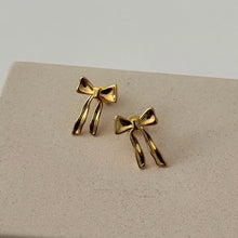 Betty Bow Studs