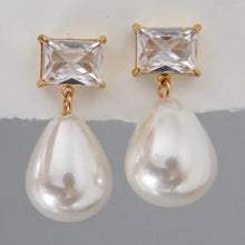 Ryan Pearl Earrings - Gold