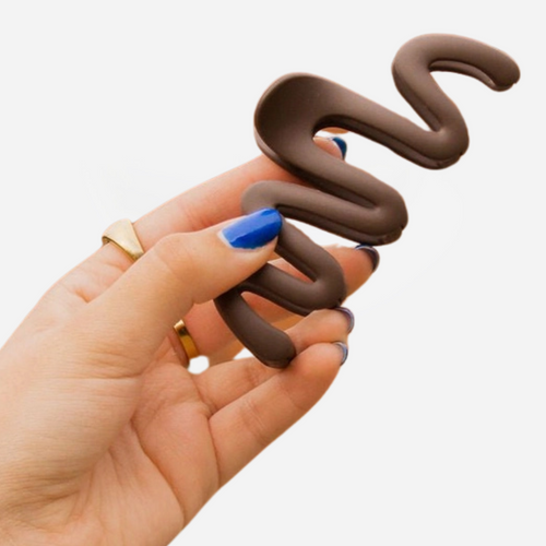 Matte Squiggly Claw Clip - Truffle