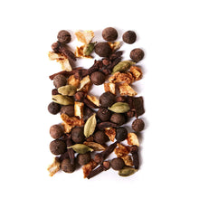 Kanel Hygge Mulling Spice Hanging Wine Box