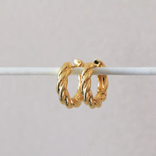 Orla Twisted Chunky Hoops - Gold