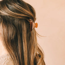 *COMING SOON* Loa Short Claw Clip - Camel