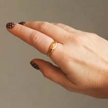 Tia Signet Ring - Gold