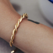 Twist Cuff Bracelet - Gold
