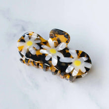 Eco-friendly Daisy Flower Curved Hair Claw Clip - Amber Tortoise