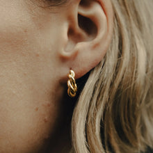 Wilder Twist Hoop Earrings - Gold
