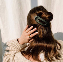 Jumbo Matte Flat Claw Clip - Charcoal Black