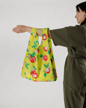 Baggu Bag - Needpoint Apple