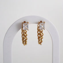 Zuri Chain Drop Earrings - Gold