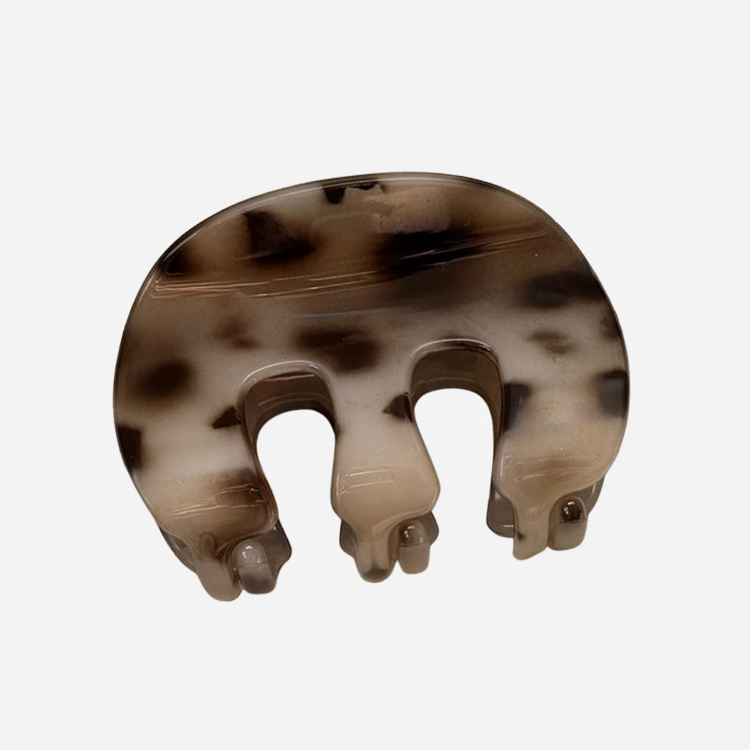Chloe Glossy Claw Clip - Light Leopard