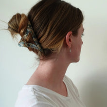 Cellulose Acetate Triangle Hair Claw Clip - Blue Mix