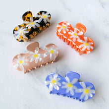 Eco-friendly Daisy Flower Curved Hair Claw Clip - Amber Tortoise