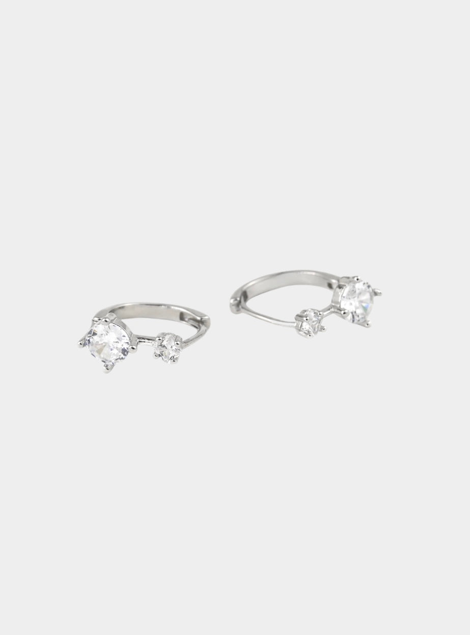 Wynn Huggie Hoop Earrings - Silver