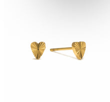 Fluted Heart Stud Earrings - Gold