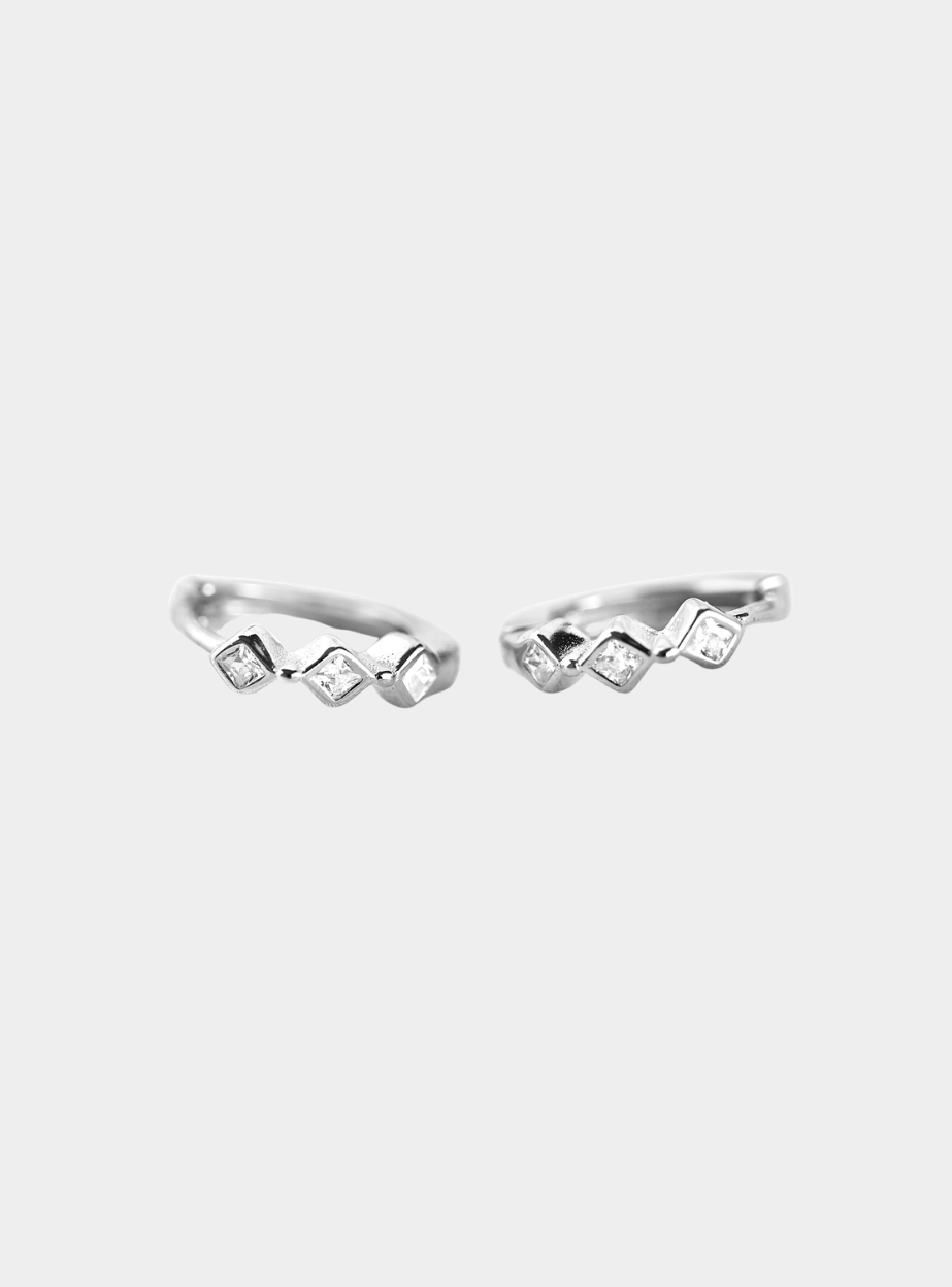 Graya Huggie Hoop Earrings - Silver