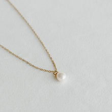Eloise Pearl Necklace - Gold