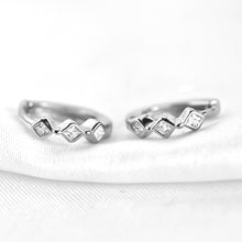 Graya Huggie Hoop Earrings - Silver