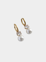 Remi Pearl Hoop Earrings - Gold