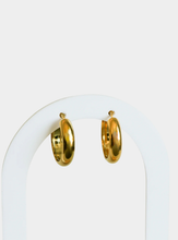 Cheri 15mm Hoop Earrings - Gold