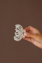 Octopus Claw Clip - Milk