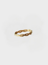 Crisscross Ring - Gold