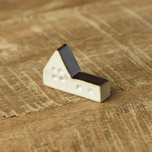House Chopstick Rest - Deep Brown