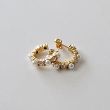Leilani Pearl Hoop Earrings - Gold