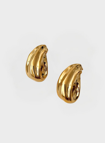 Nanae Stud Earrings - Gold