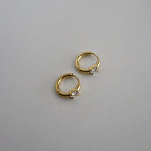 Lark Huggie Hoop Earrings - Gold