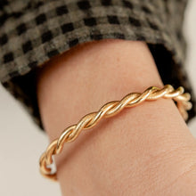Twist Cuff Bracelet - Gold