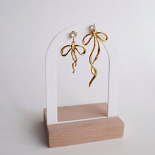 Lyla Bow Dangle Earrings - Gold