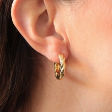 Orla Twisted Chunky Hoops - Gold