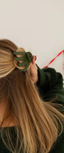 Matte Octopus Claw Clip - Dark Olive