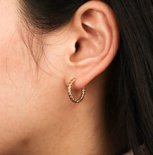 Brit Hoop Earrings - Gold