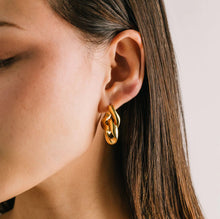 Billie Drop Earrings - Gold