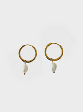 Hoop Pearl Earrings - Gold