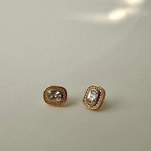 Mabel Studs