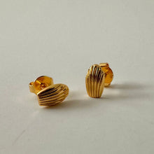 Mini Madeleine Stud Earrings - Gold